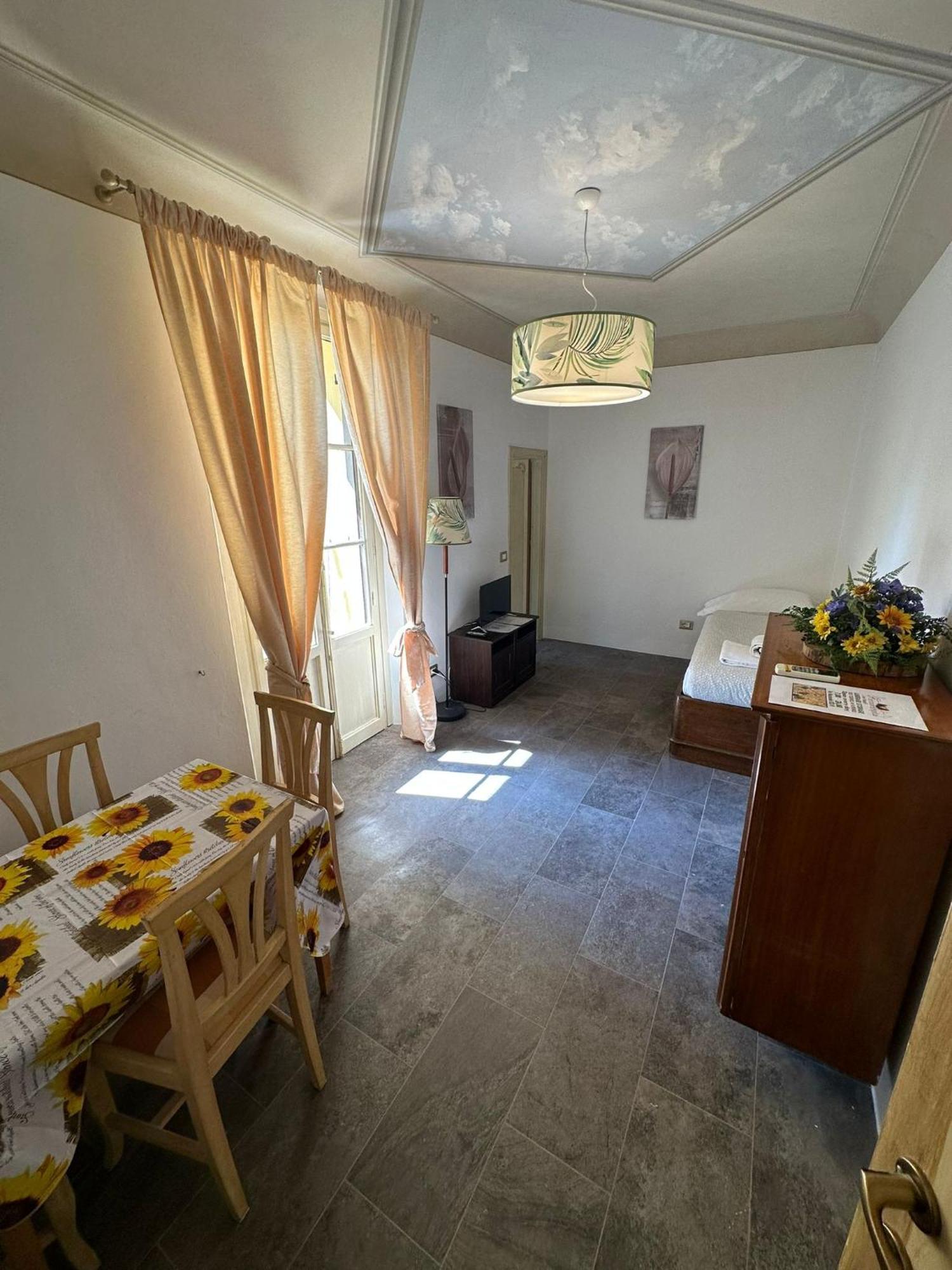 Residence Amalia Guelfa フィレンツェ 部屋 写真